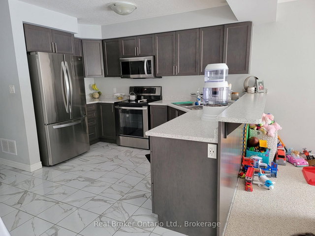 204 Dalgleish Trail