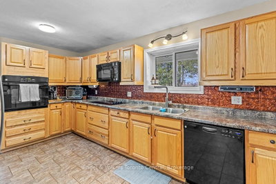 122459 GREY ROAD 5 • Georgian Bluffs, ON photo 8