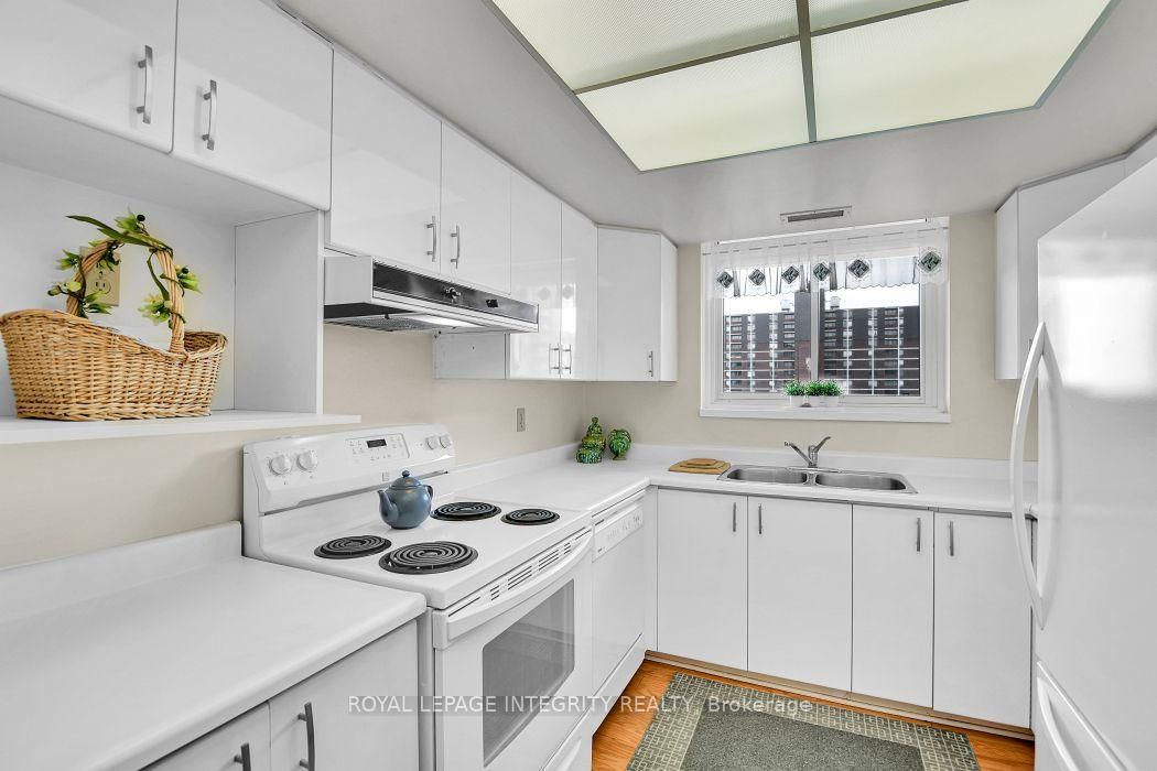 1705 Playfair Drive • #810 • Ottawa, ON photo 18
