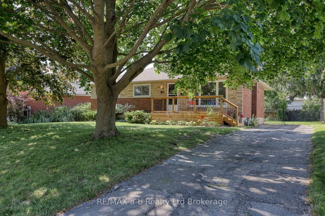 18 Chisholm Drive