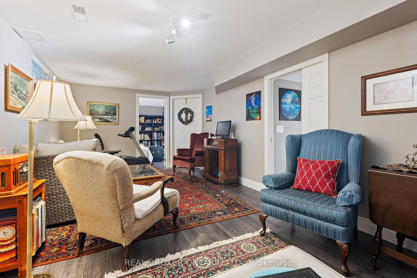 2 Normandy Court • Norfolk, ON photo 15