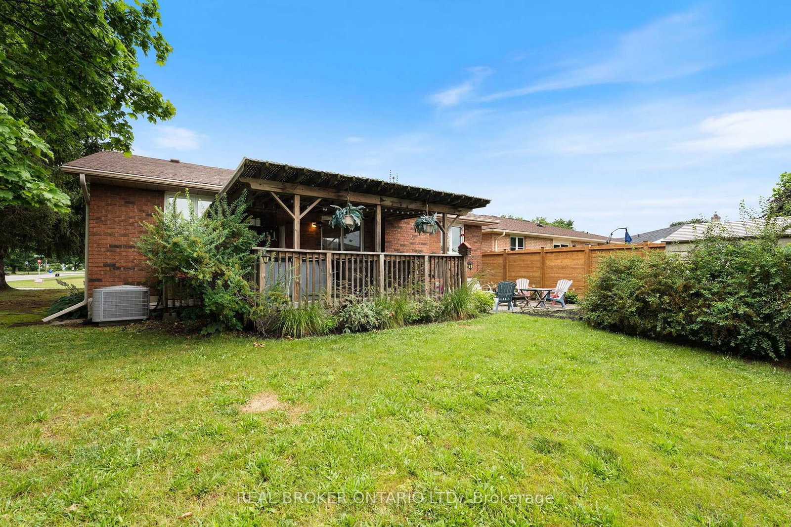 2 Normandy Court • Norfolk, ON photo 25