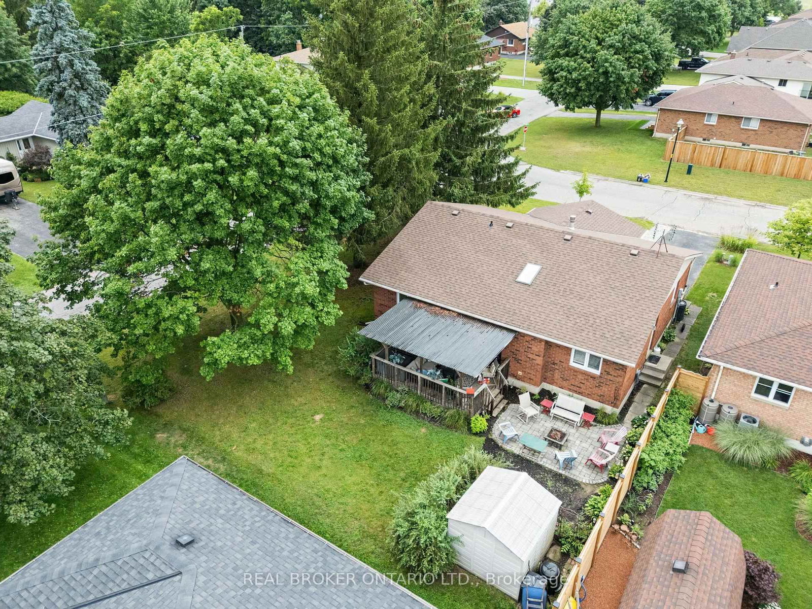 2 Normandy Court • Norfolk, ON photo 27