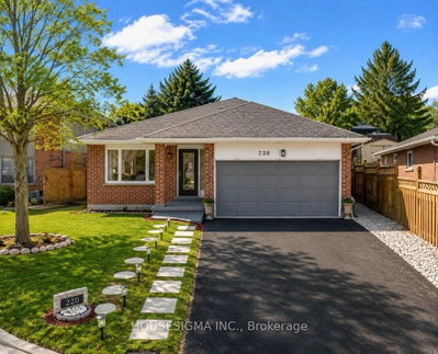 220 Killarney Grove