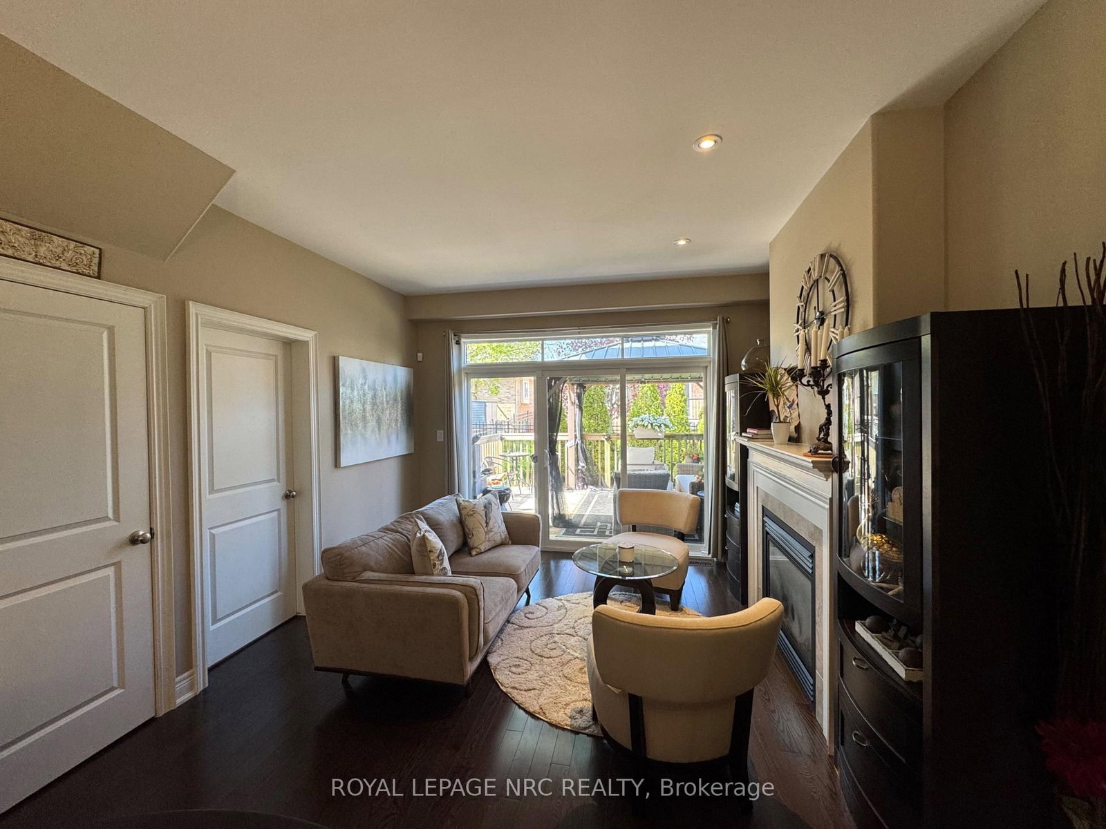 6186 Dorchester Road • #2 • Niagara Falls, ON photo 11