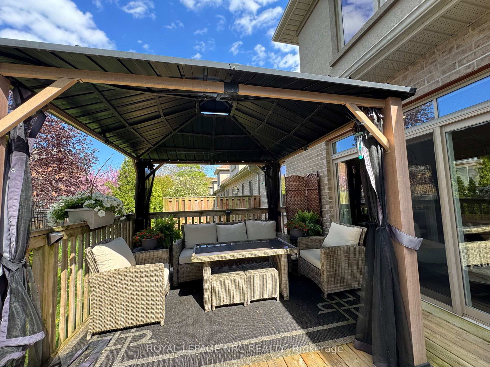 6186 Dorchester Road • #2 • Niagara Falls, ON photo 31
