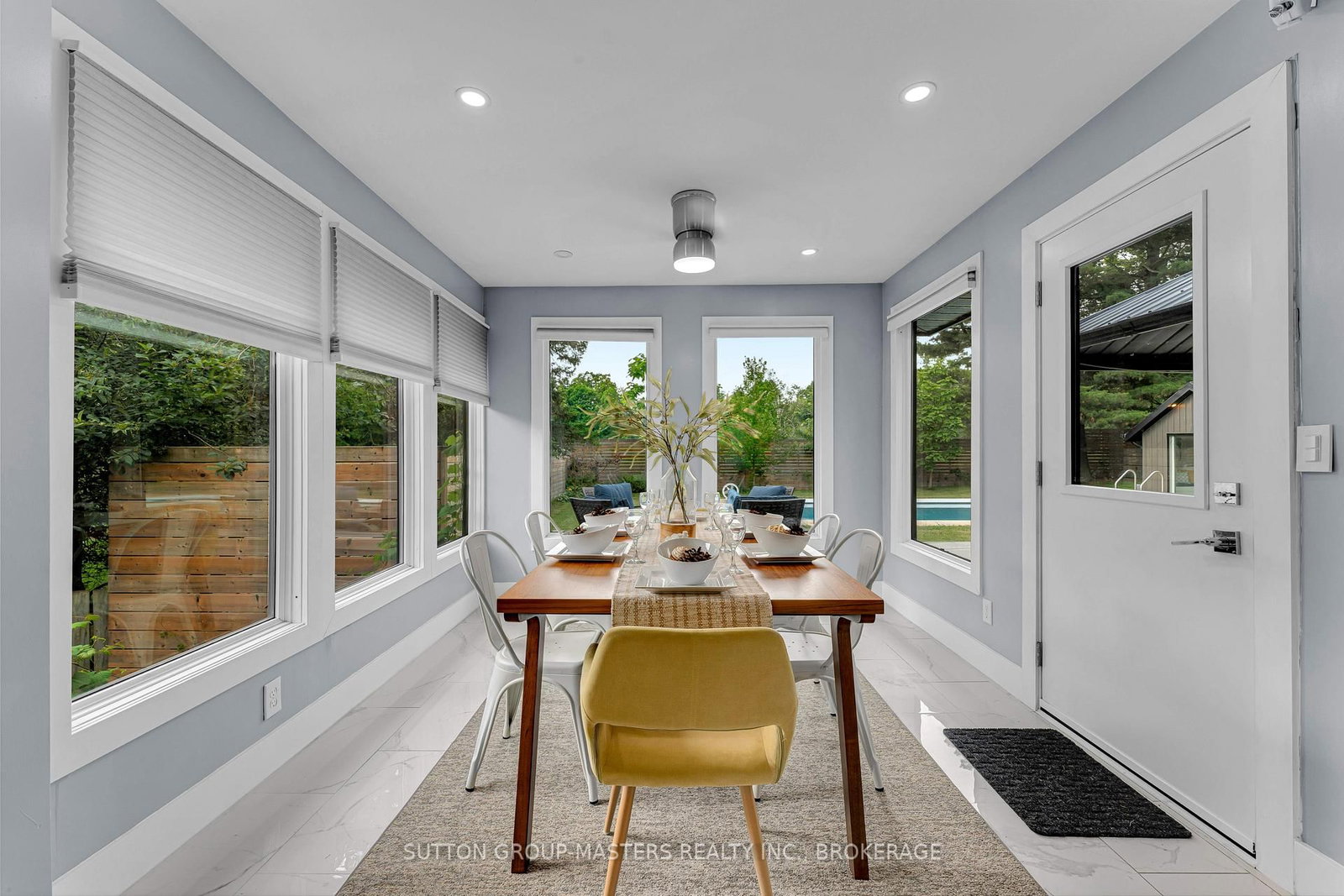 1611 SUNNYSIDE Road • Kingston, ON photo 15
