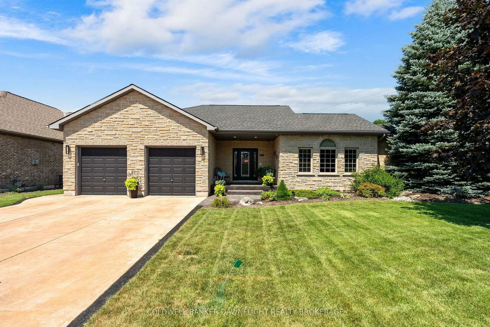 51 Snider Crescent, South Huron — photo 1