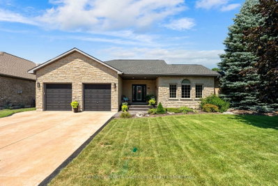 51 Snider Crescent