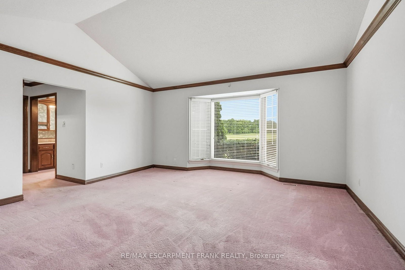 1046 Book Rd, Hamilton, view 13