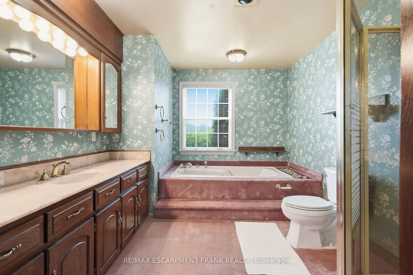 1046 Book Rd, Hamilton, view 15