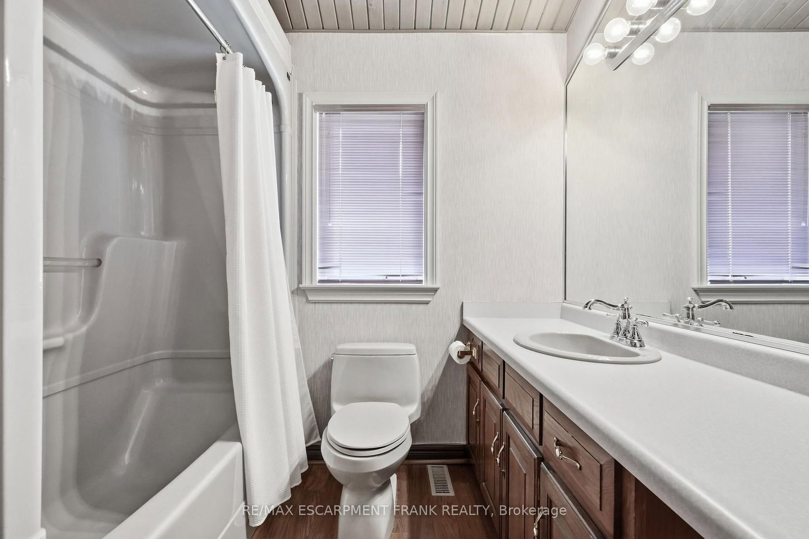1046 Book Rd, Hamilton, view 17
