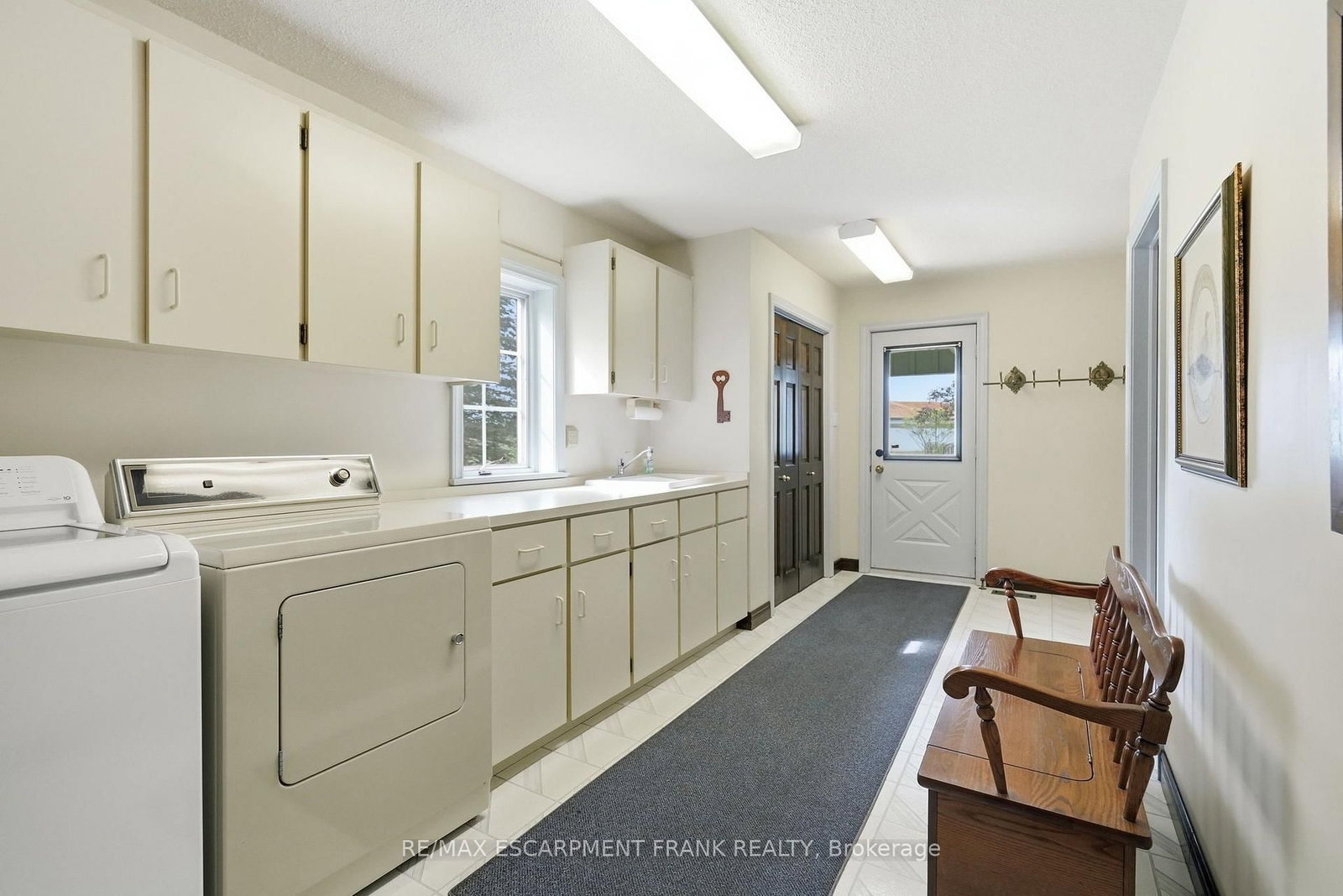 1046 Book Rd, Hamilton, view 18