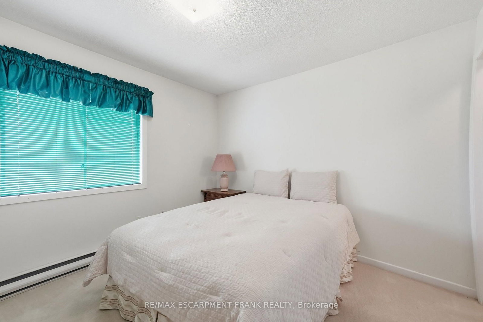 1046 Book Rd, Hamilton, view 33