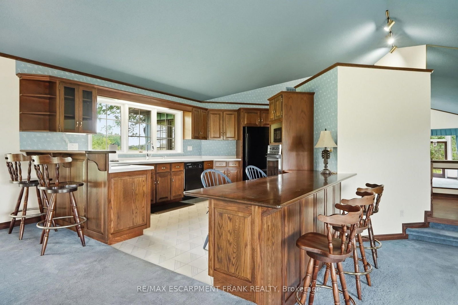 1046 Book Rd, Hamilton, view 9