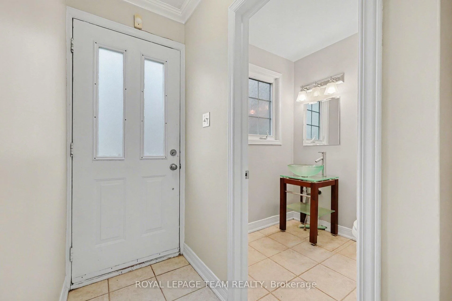 187 MONTEREY Drive, Ottawa, ON — photo 2