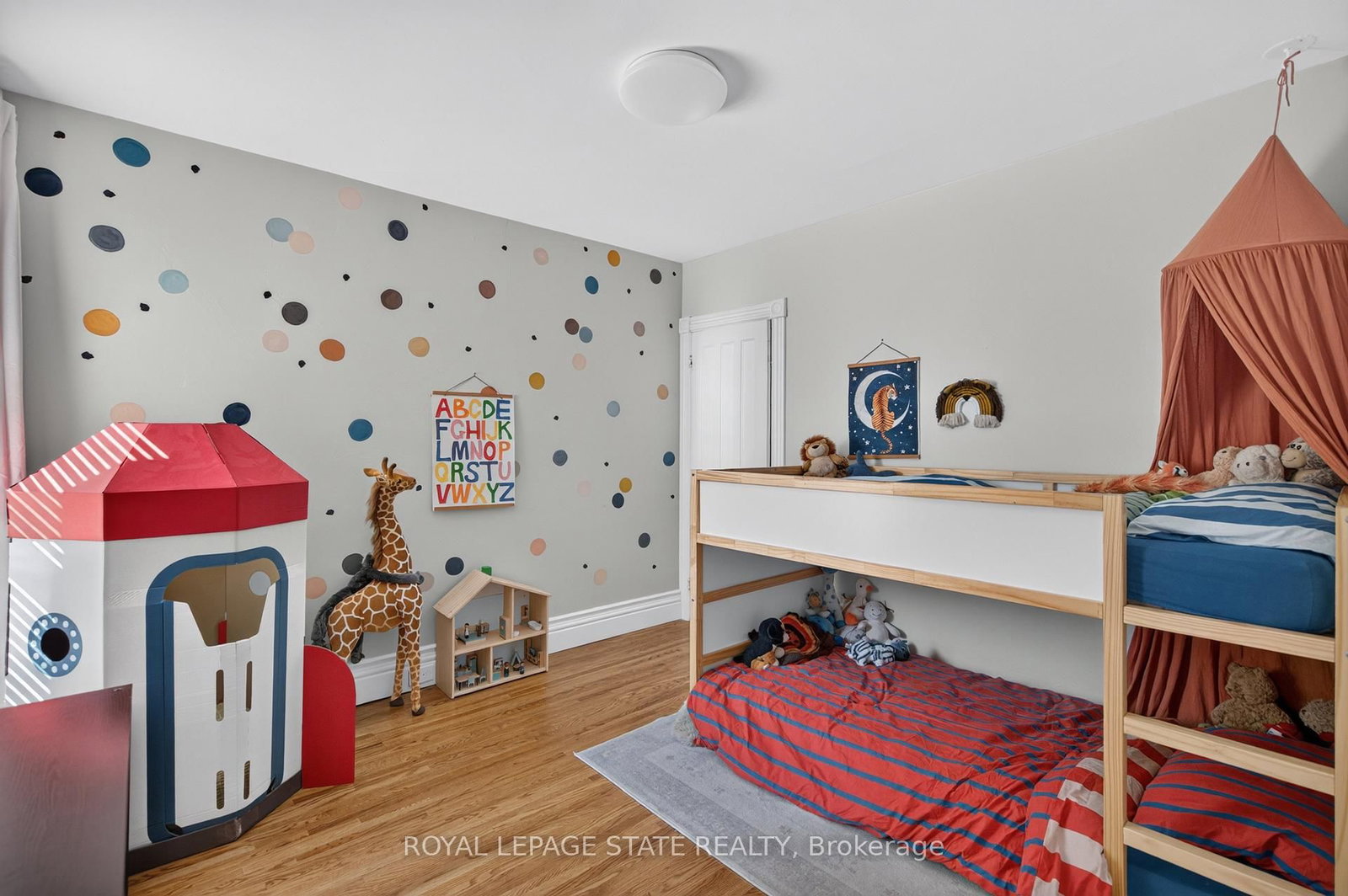 135 Catharine Street S • Hamilton, ON photo 26