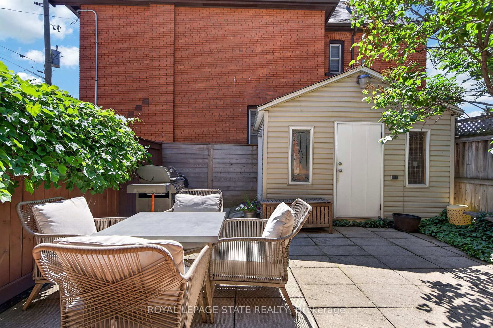 135 Catharine Street S • Hamilton, ON photo 38