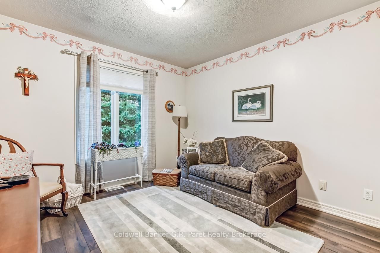 990 Norfolk County Road 21 Road • Norfolk, ON photo 18