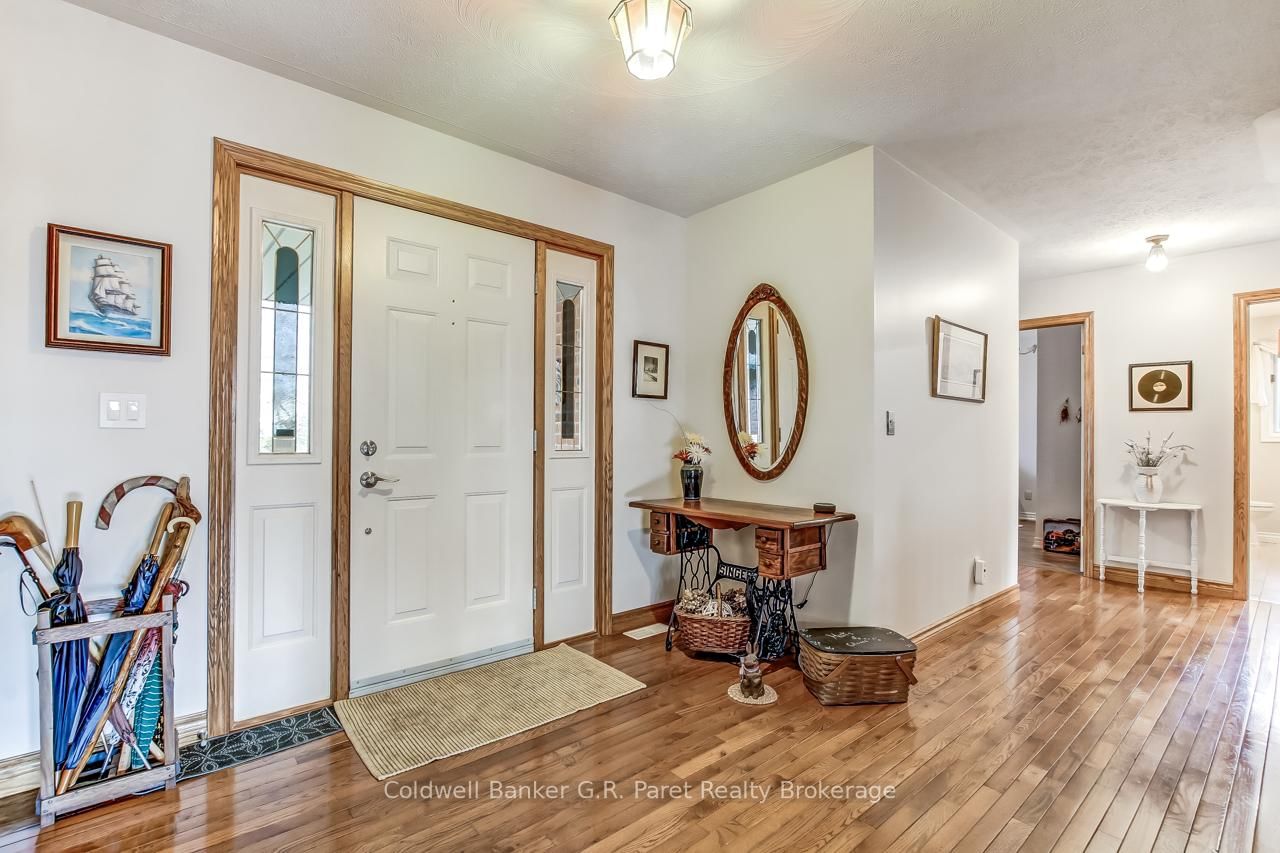 990 Norfolk County Road 21 Road • Norfolk, ON photo 4