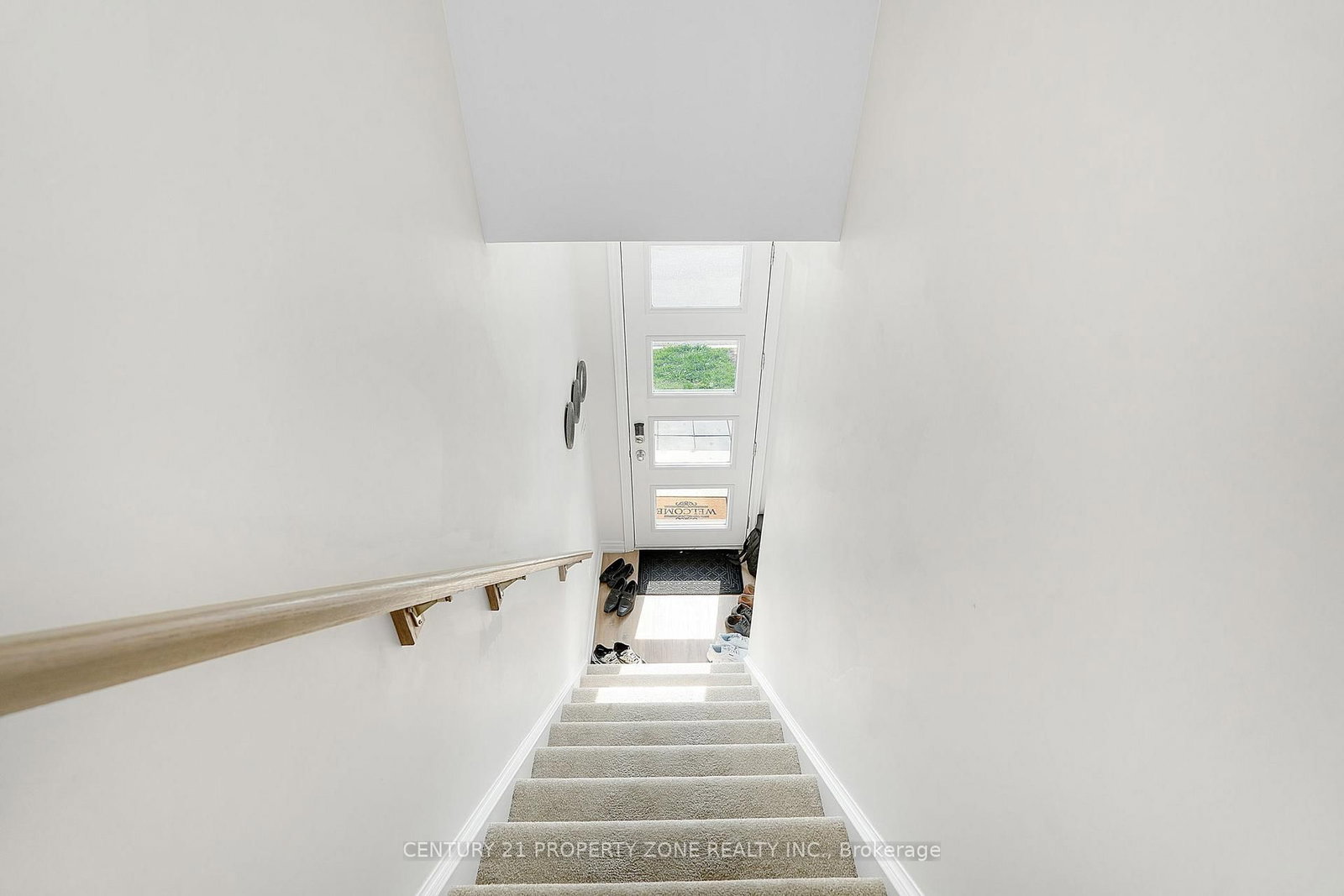 290 Equestrian Way • #45 • Cambridge, ON photo 8