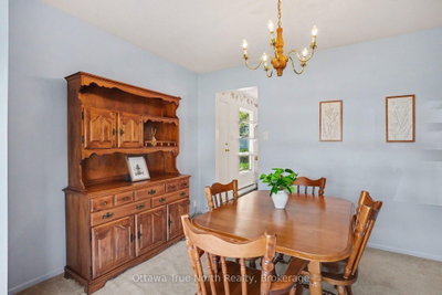 180 S Edward Street • Arnprior, ON photo 4