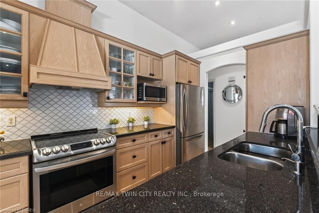 62 Varley Crescent • Brantford, ON photo 25