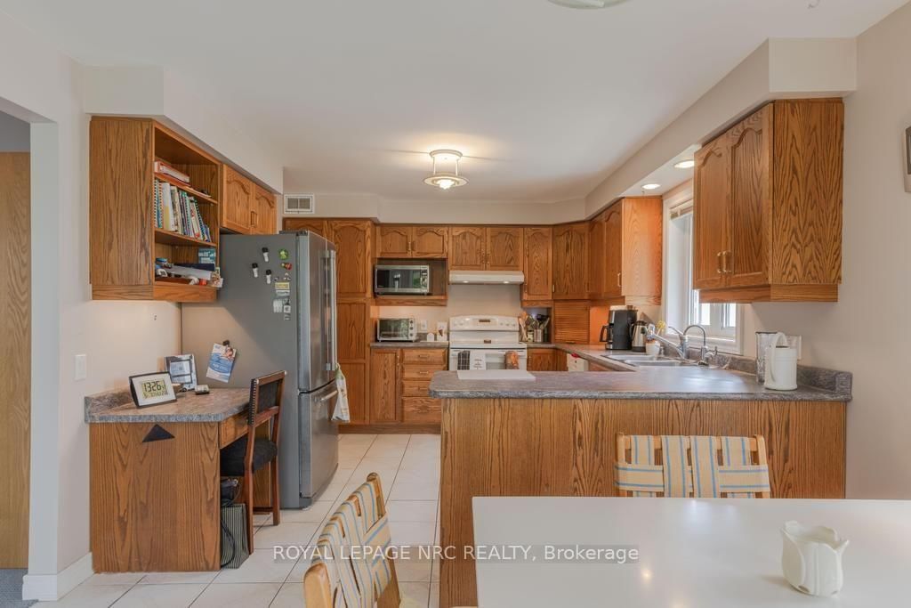 18 Harmony Drive • Niagara-on-the-Lake, ON photo 12