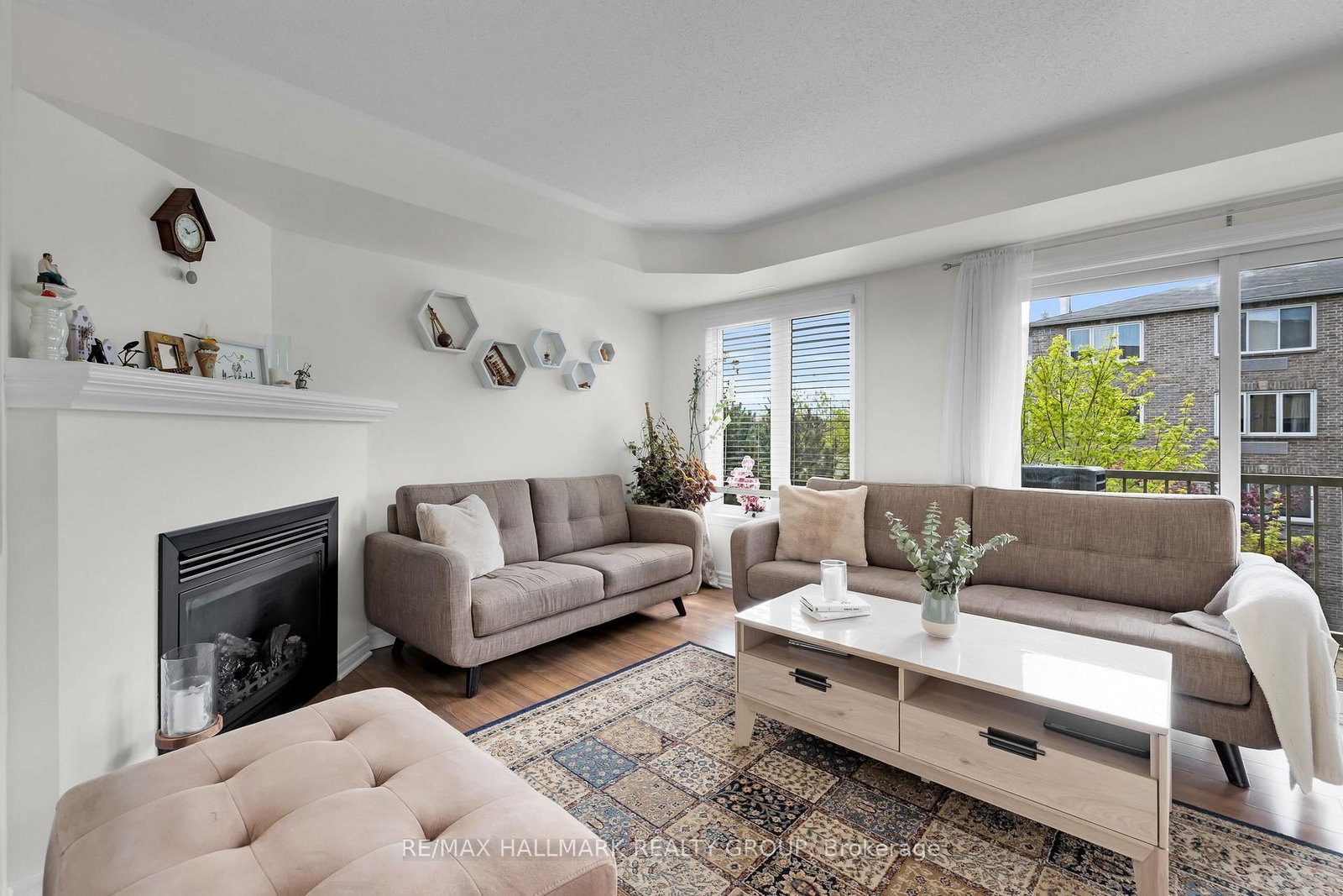 500 Stonefield Private • #6 • Ottawa, ON photo 10
