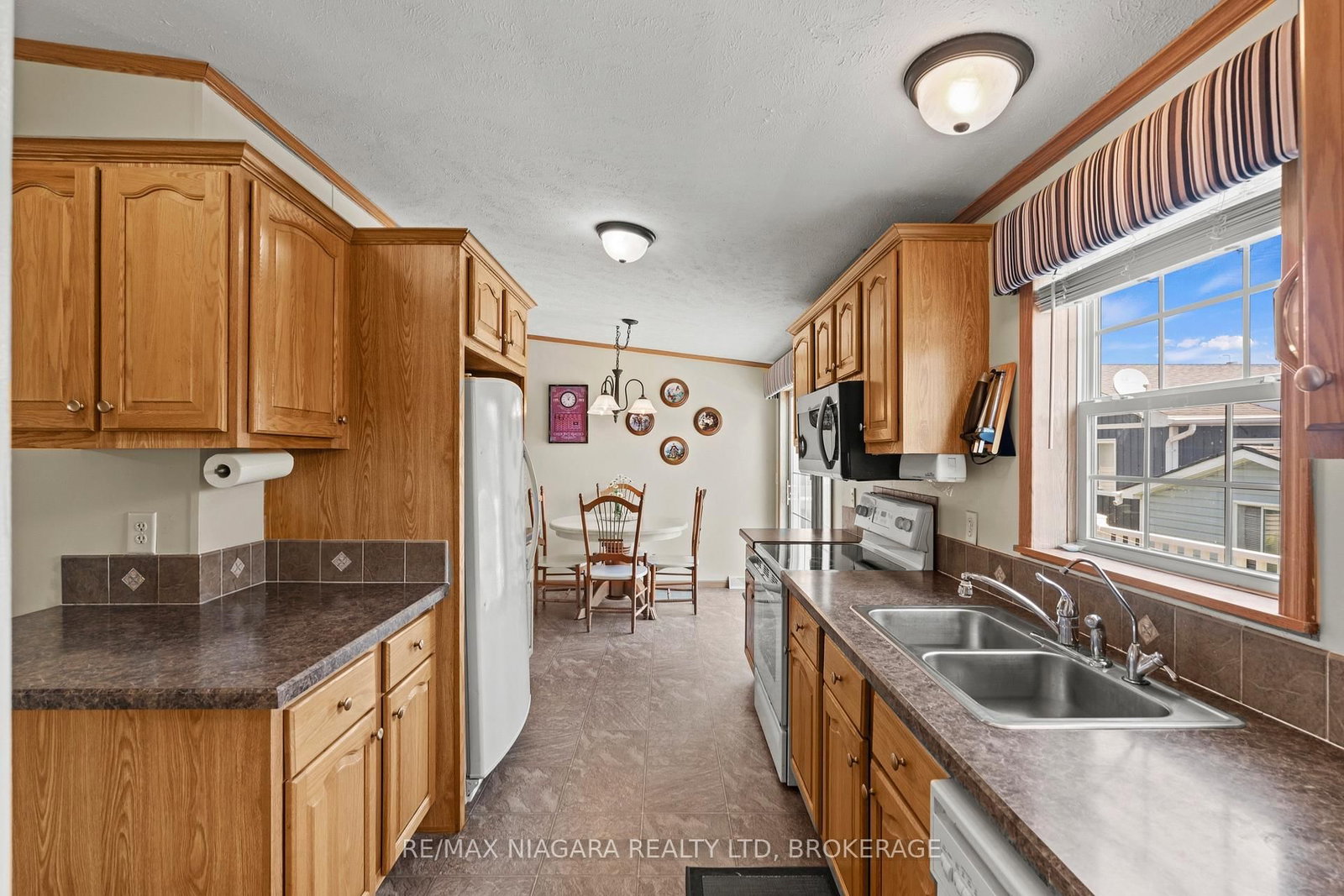 3033 Townline Road • #195 • Fort Erie, ON photo 14