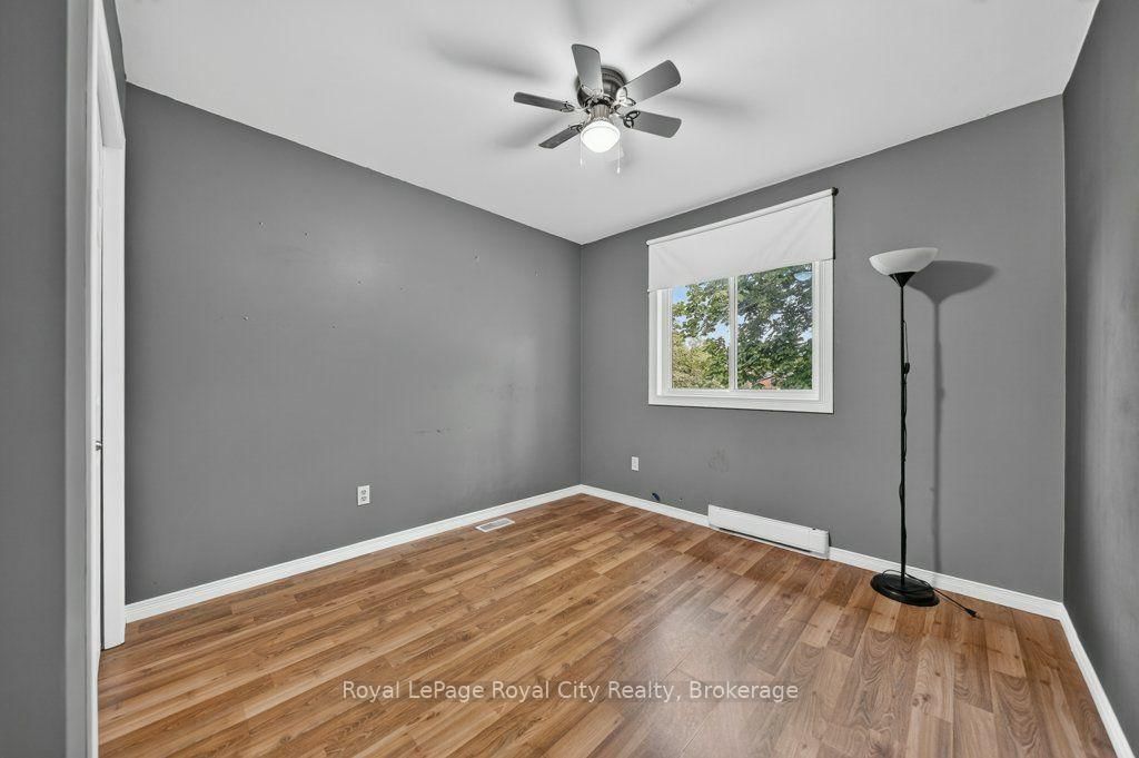 18 Springdale Boulevard • Guelph, ON photo 22