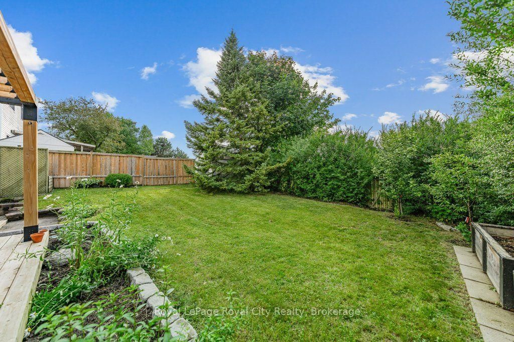 18 Springdale Boulevard • Guelph, ON photo 42