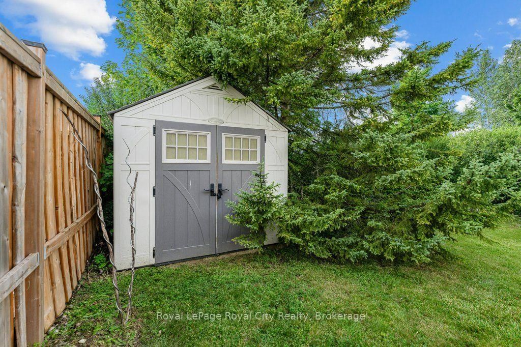 18 Springdale Boulevard • Guelph, ON photo 44