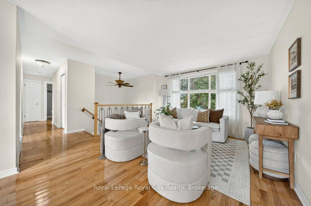 18 Springdale Boulevard • Guelph, ON photo 6