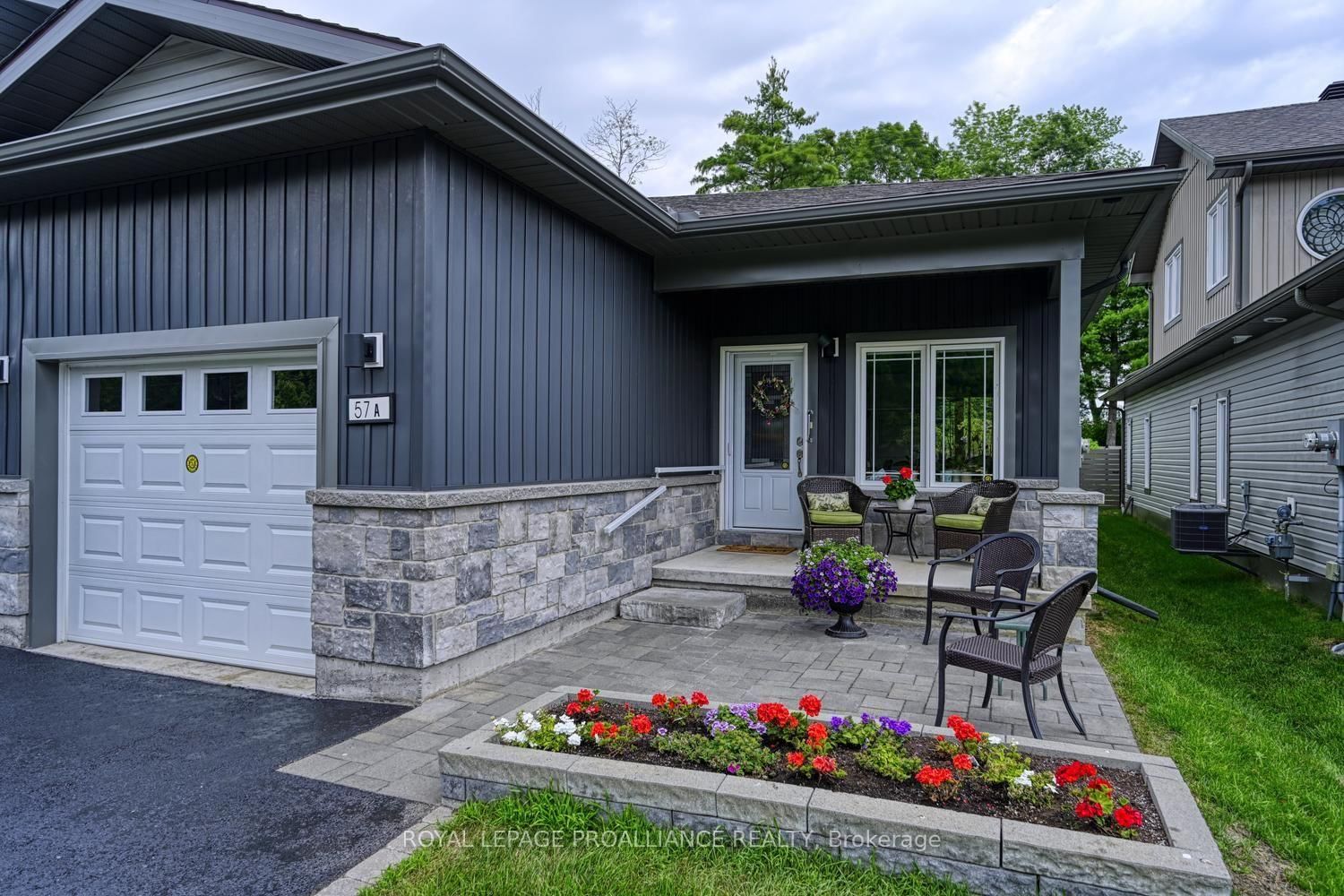 57 A Centre Street • Brockville, ON photo 3