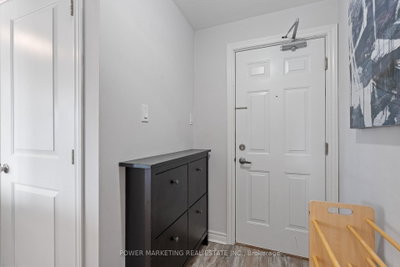 Unit 8 — 2240 Tenth Line Road — photo 5