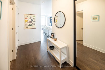 Unit 1401 — 485 Richmond Road — photo 5