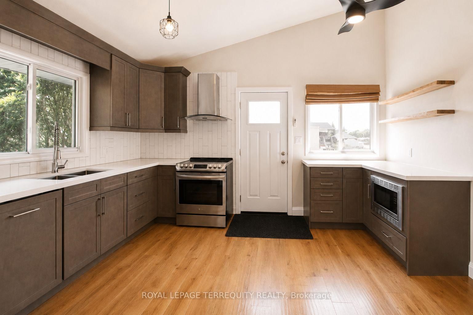 71251 Bluewater Highway • Bluewater, ON photo 10