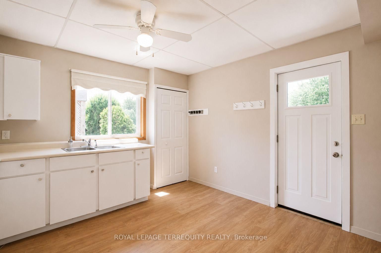 71251 Bluewater Highway • Bluewater, ON photo 26