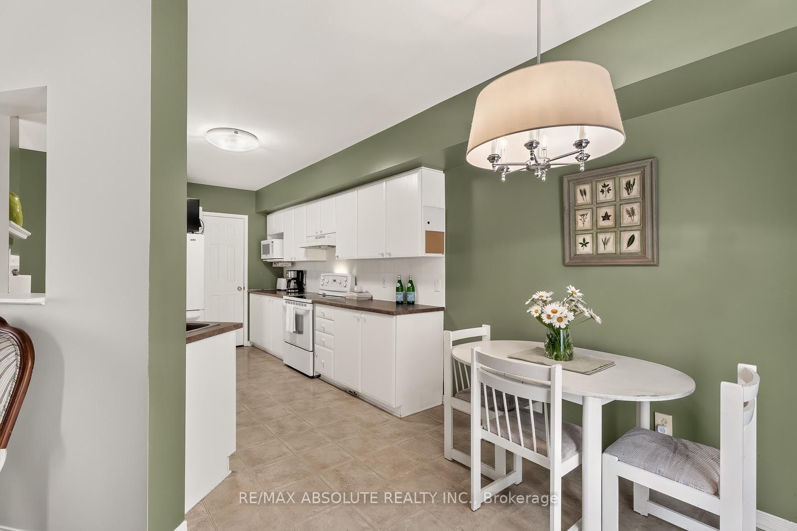 36 Chantilly Gate • Stittsville, ON photo 20