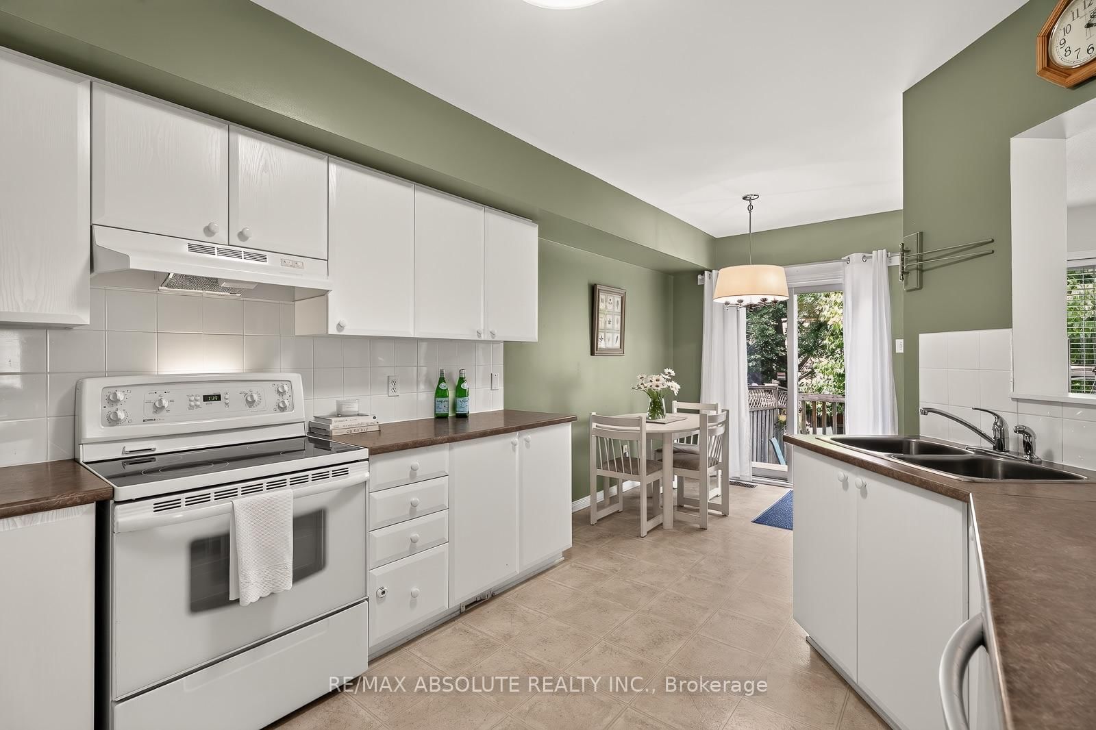 36 Chantilly Gate • Stittsville, ON photo 21