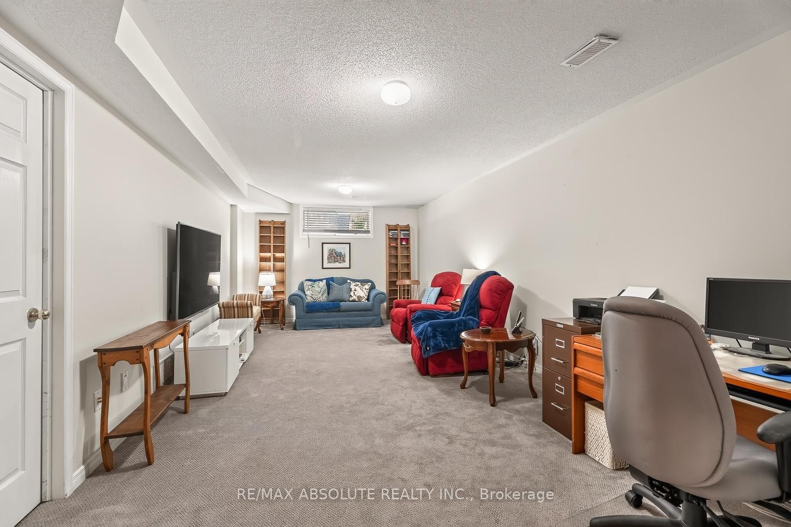 36 Chantilly Gate • Stittsville, ON photo 39