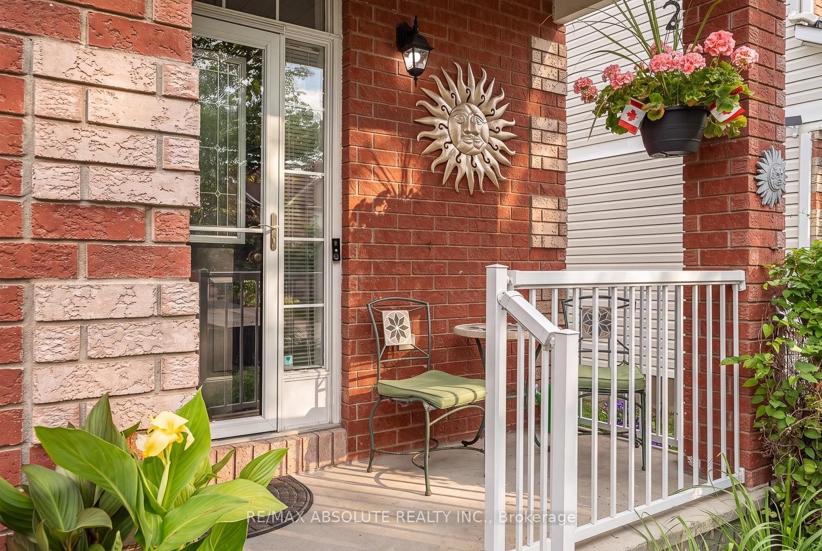 36 Chantilly Gate • Stittsville, ON photo 5