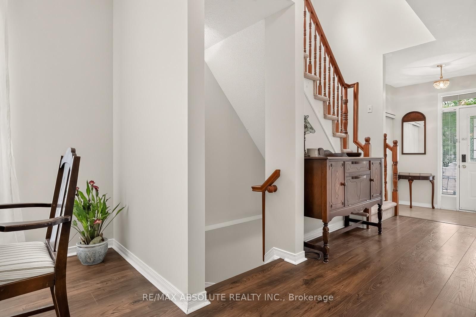 36 Chantilly Gate • Stittsville, ON photo 7