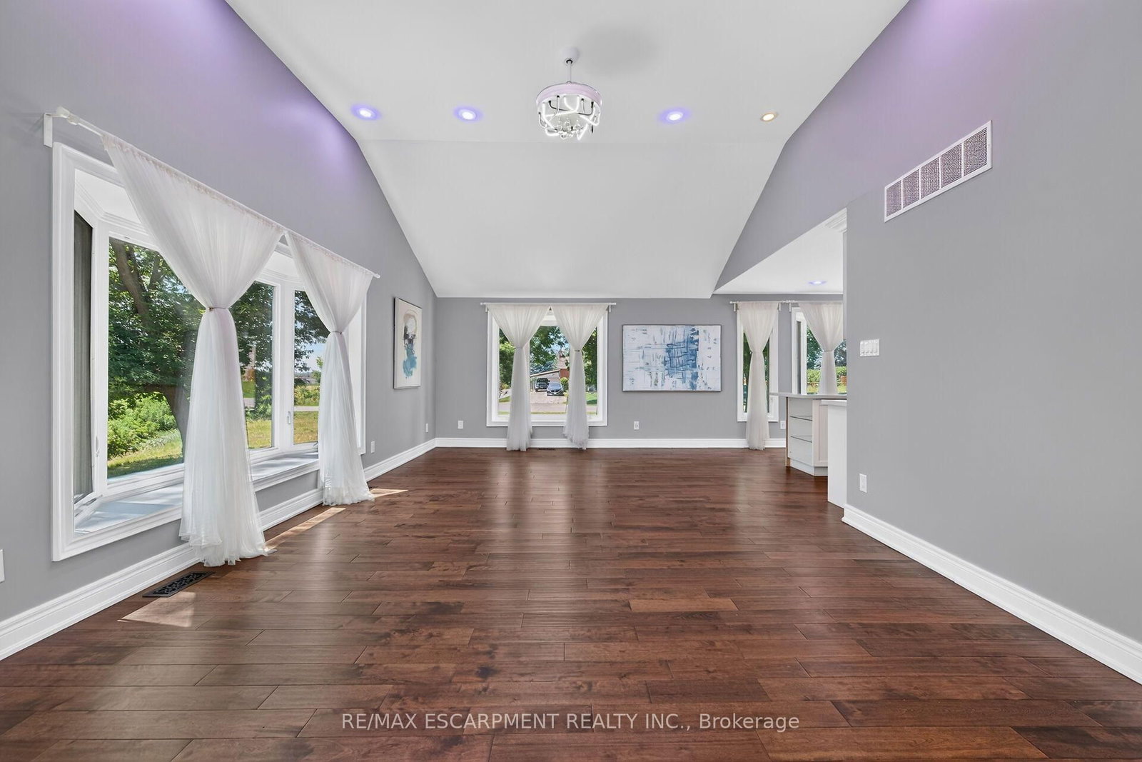 129 Aldercrest Avenue • Hamilton, ON photo 18