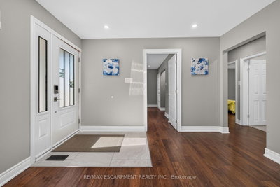 129 Aldercrest Avenue • Hamilton, ON photo 5
