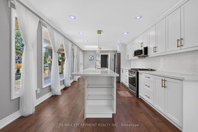 129 Aldercrest Avenue • Hamilton, ON photo 9
