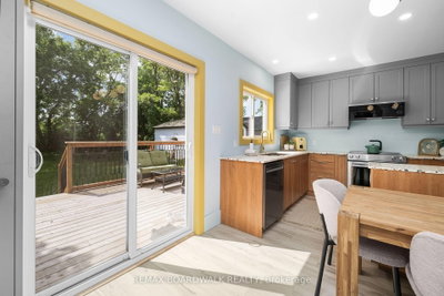8 Grant Street • Perth, ON photo 5