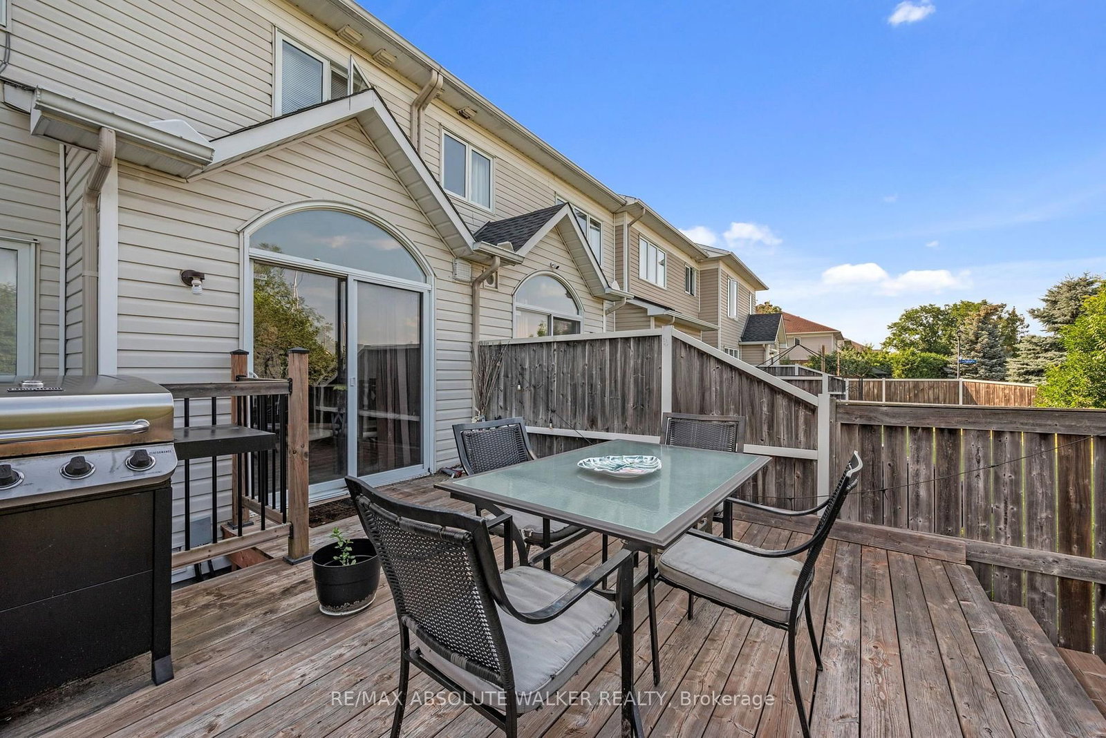 1104 Candlewood Street • Ottawa, ON photo 25