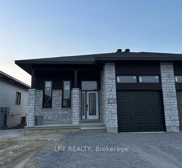 home for lease on 826 Namur Street
